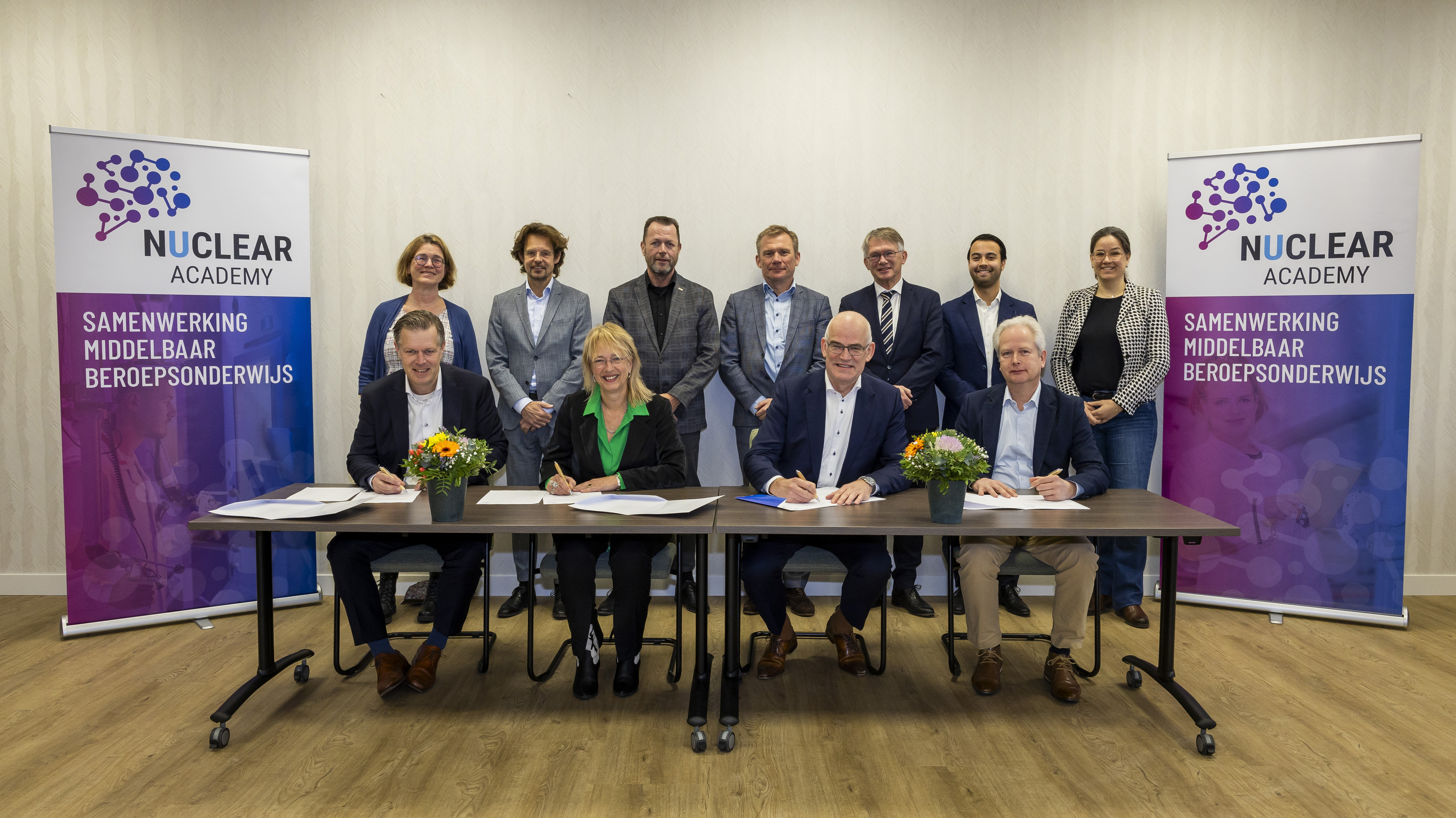 Vonk ondertekent intentieverklaring samenwerking mbo-onderwijs en nucleaire sector