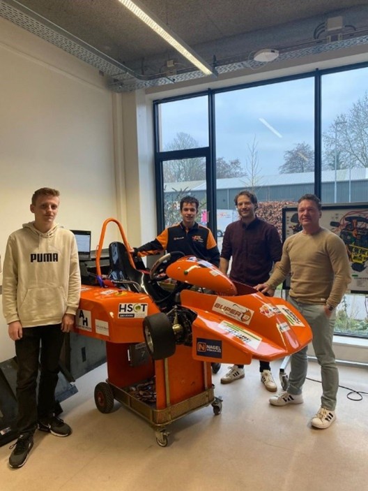 Van werkplaats naar code - samenwerking rond het Superkartproject groeit - Smart Future - Vonk
